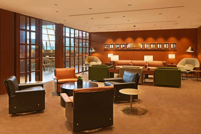 Cathay Pacific Lounge
