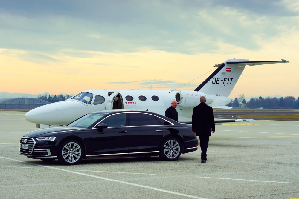 Corporate Transportation Chicago corporate travel vehicle