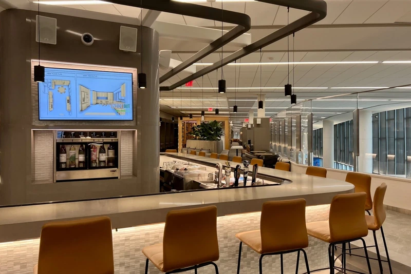 The Admirals Club Guide