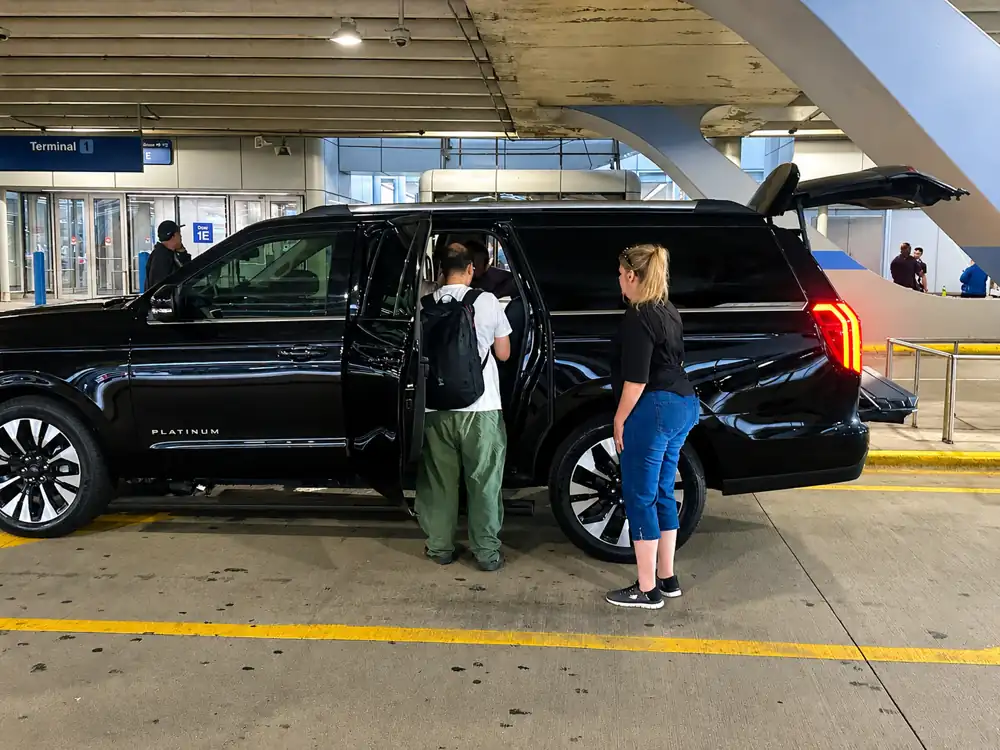 Black SUV Service Chicago
