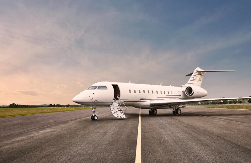 Private Jet Tours
